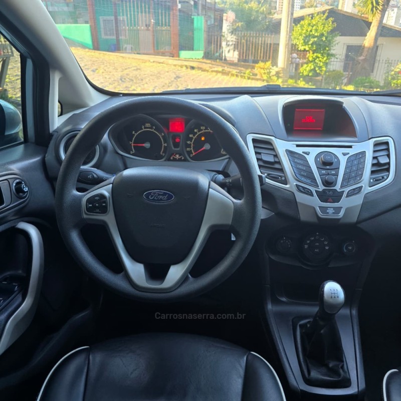 FIESTA 1.6 SE HATCH 16V FLEX 4P MANUAL - 2012 - CAXIAS DO SUL