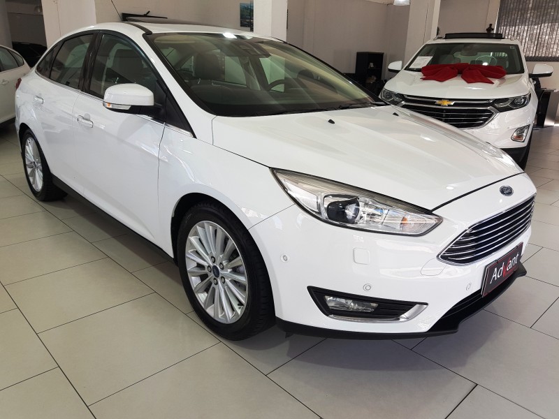 FOCUS 2.0 TITANIUM PLUS FASTBACK 16V FLEX 4P AUTOMÁTICO - 2016 - CAXIAS DO SUL