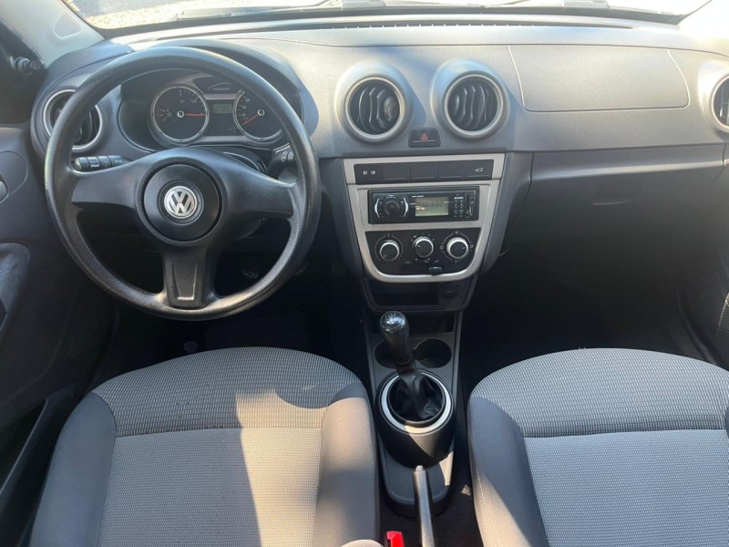 VOYAGE 1.6 MI 8V FLEX 4P MANUAL - 2011 - FARROUPILHA