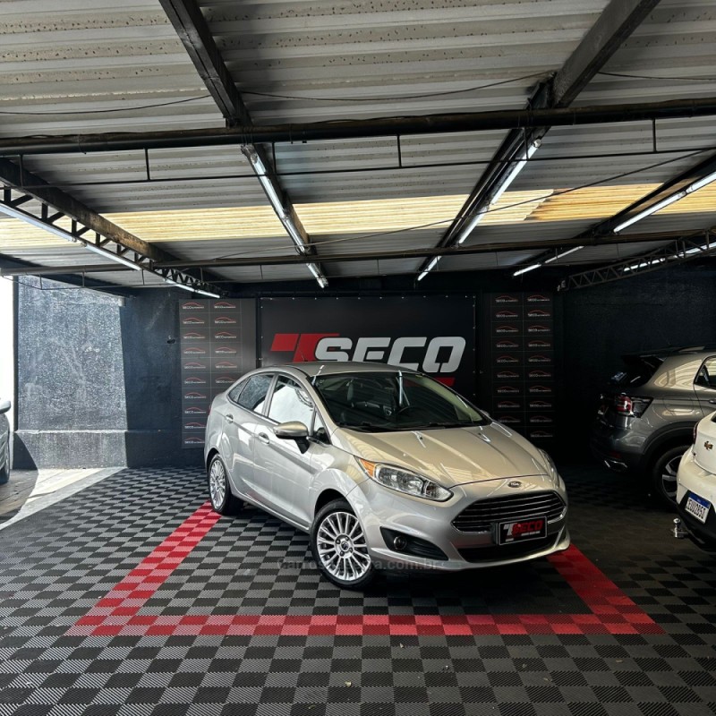 FIESTA 1.6 TITANIUM SEDAN 16V FLEX 4P AUTOMÁTICO - 2014 - PASSO FUNDO