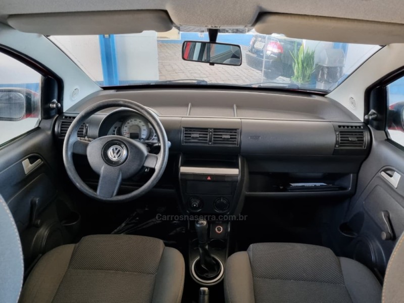 FOX 1.0 MI TREND 8V FLEX 4P MANUAL - 2009 - VACARIA