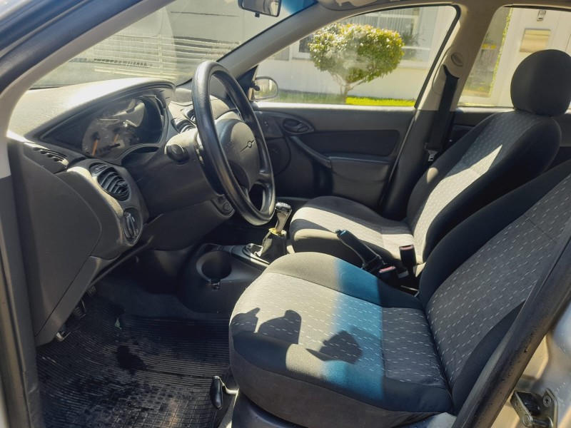 FOCUS 1.6 GL 8V GASOLINA 4P MANUAL - 2006 - FARROUPILHA