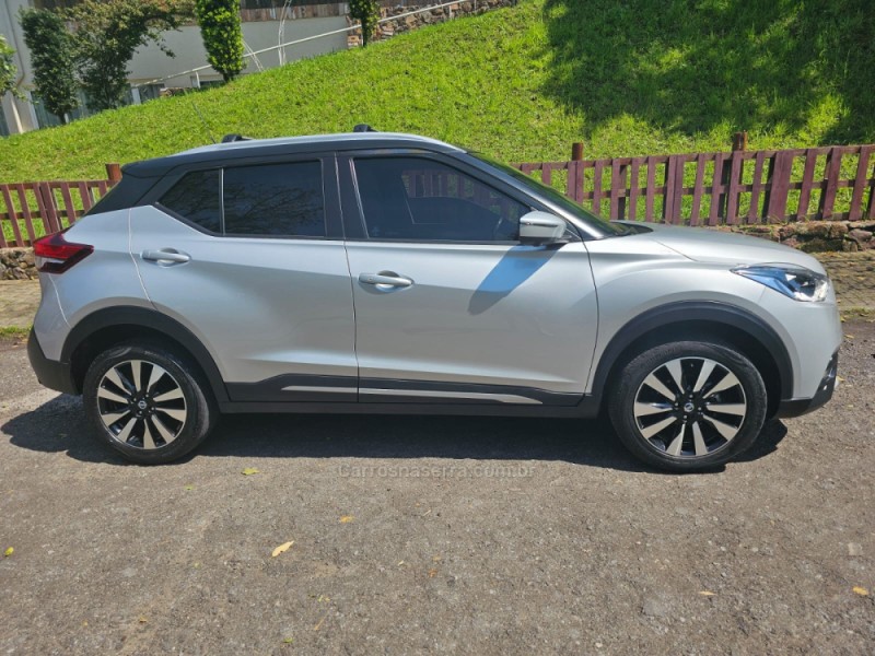 KICKS 1.6 ADVANCE 16V PLUS CVT FLEX 4P AUTOMÁTICO - 2017 - CAXIAS DO SUL