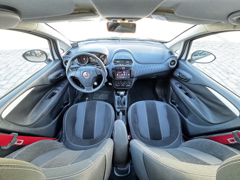 PUNTO 1.8 SPORTING 16V FLEX 4P MANUAL - 2013 - CAXIAS DO SUL