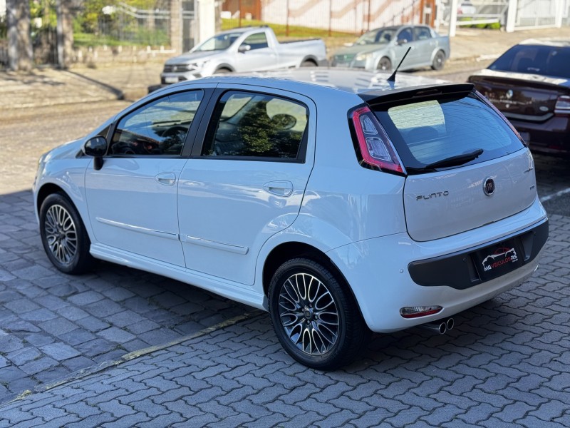 PUNTO 1.8 SPORTING 16V FLEX 4P MANUAL - 2013 - CAXIAS DO SUL