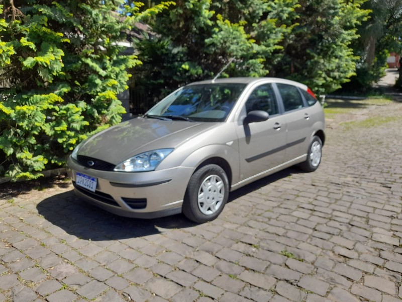 focus 1.6 gl 8v flex 4p manual 2009 farroupilha