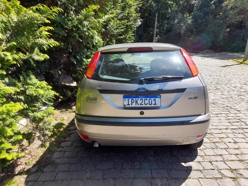FOCUS 1.6 GL 8V FLEX 4P MANUAL - 2009 - FARROUPILHA