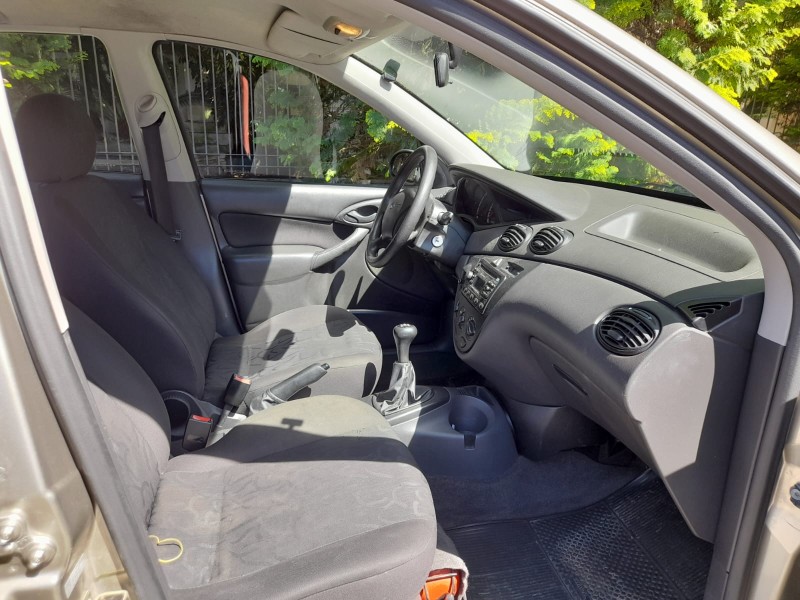 FOCUS 1.6 GL 8V FLEX 4P MANUAL - 2009 - FARROUPILHA