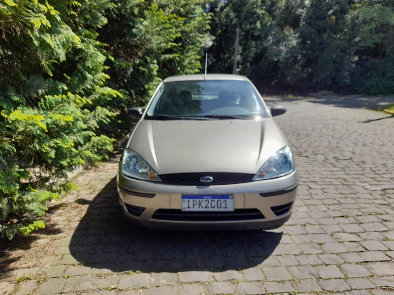 FOCUS 1.6 GL 8V FLEX 4P MANUAL - 2009 - FARROUPILHA