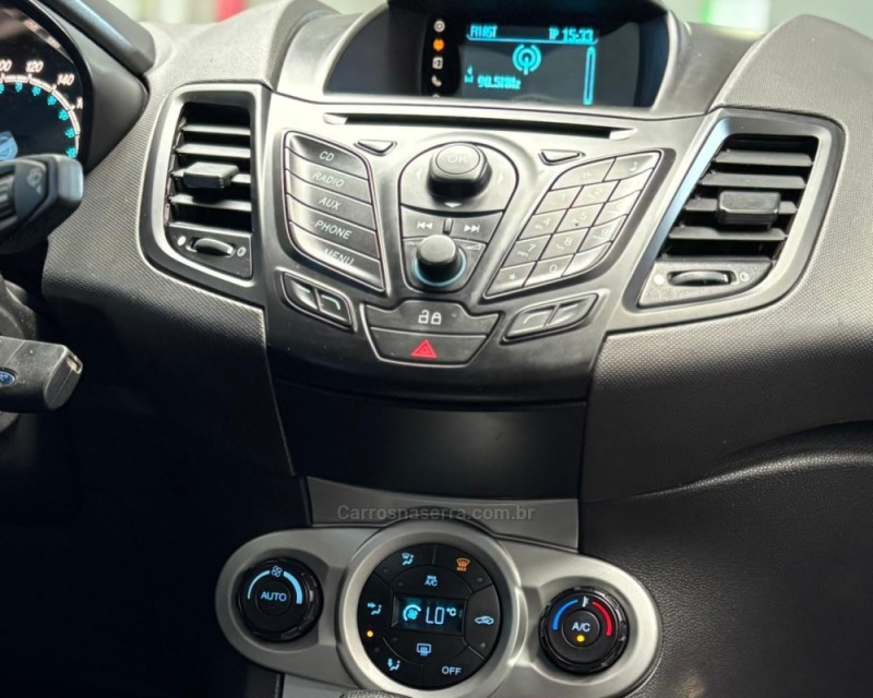 FIESTA 1.6 SE HATCH 16V FLEX 4P AUTOMÁTICO - 2016 - VACARIA