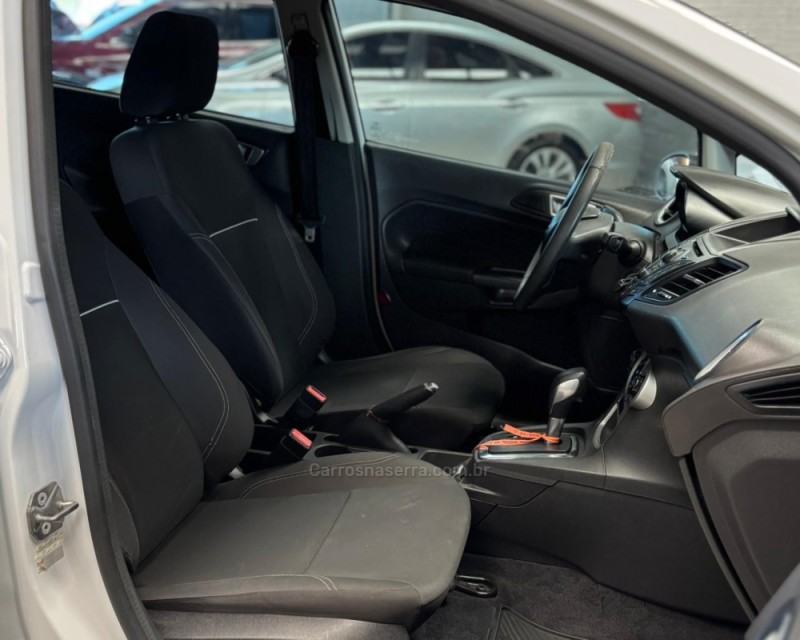 FIESTA 1.6 SE HATCH 16V FLEX 4P AUTOMÁTICO - 2016 - VACARIA