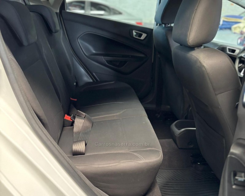 FIESTA 1.6 SE HATCH 16V FLEX 4P AUTOMÁTICO - 2016 - VACARIA