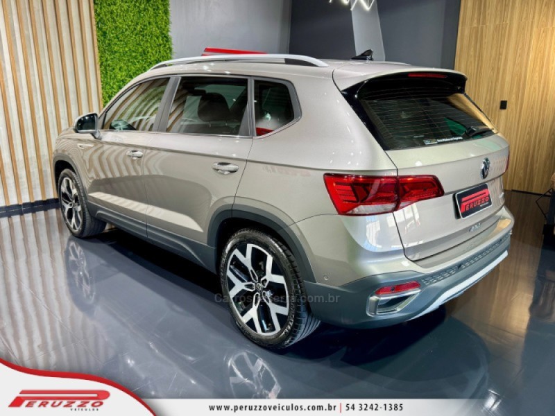 TAOS 1.4 16V HIGHLINE TSI FLEX 4P AUTOMÁTICO - 2024 - NOVA PRATA