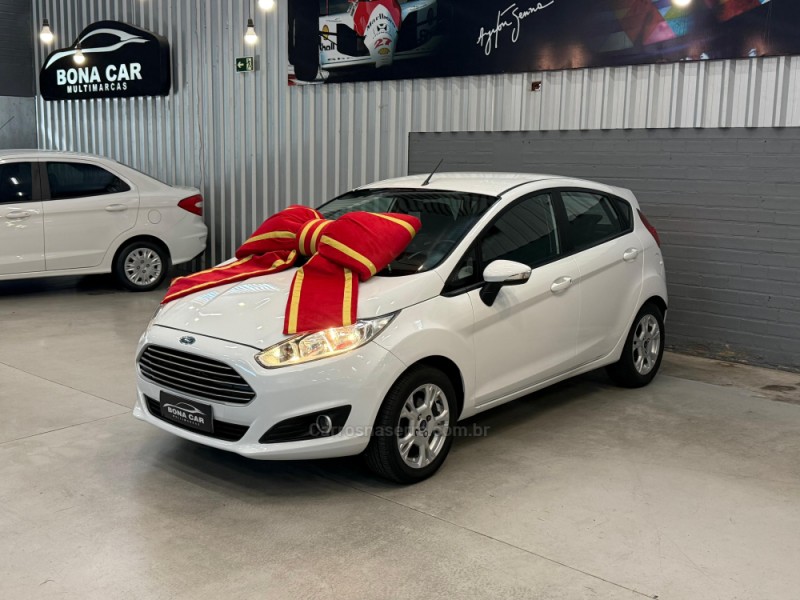 fiesta 1.6 se hatch 16v flex 4p manual 2014 caxias do sul