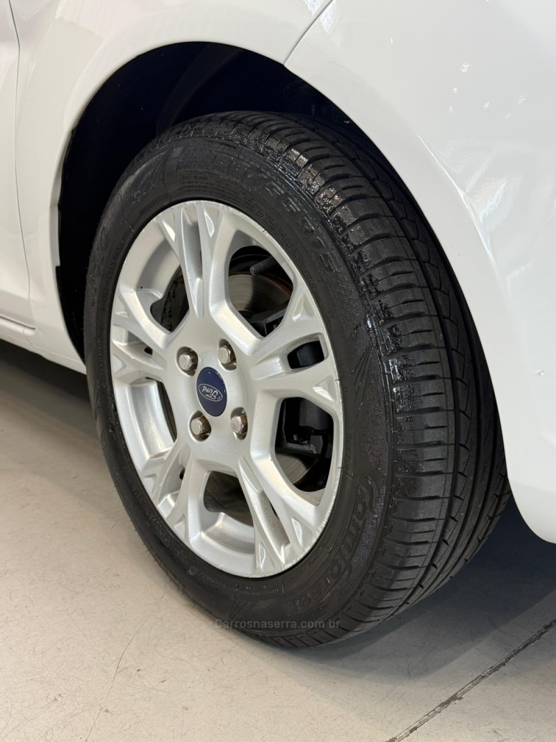 FIESTA 1.6 SE HATCH 16V FLEX 4P MANUAL - 2014 - CAXIAS DO SUL