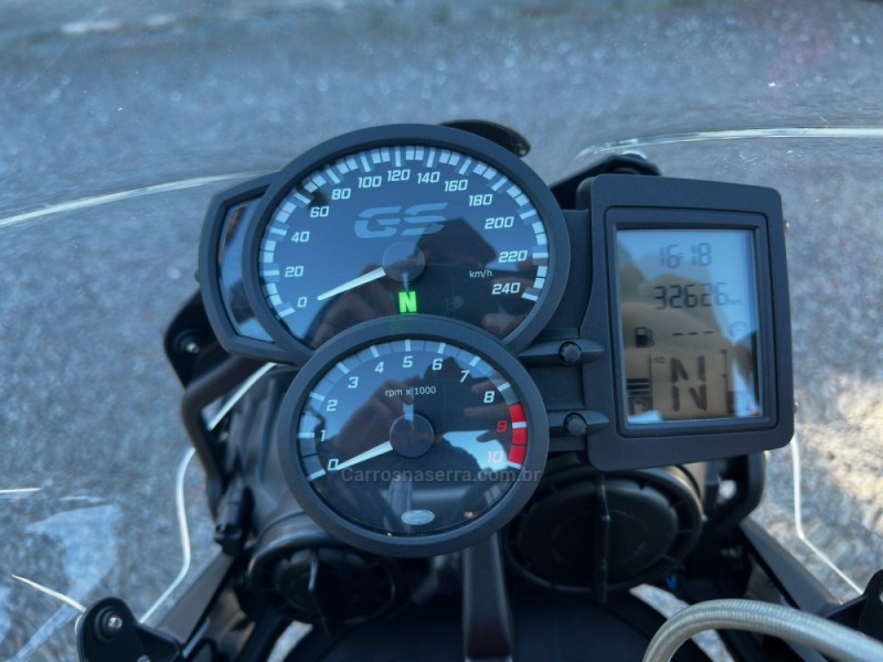 F 800 GS - 2017 - CANELA