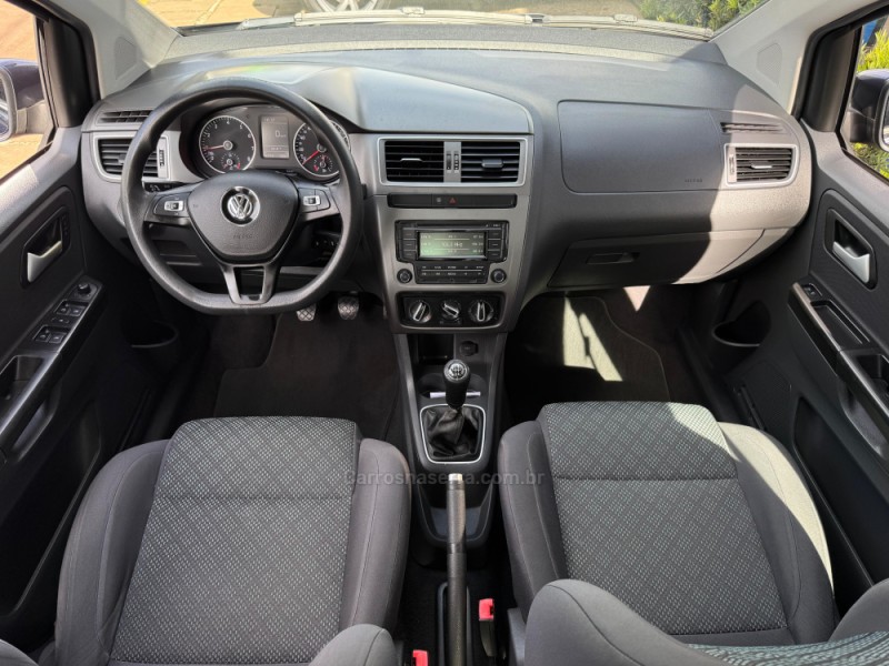 FOX 1.6 MSI TRENDLINE 8V FLEX 4P MANUAL - 2016 - LAGOA VERMELHA