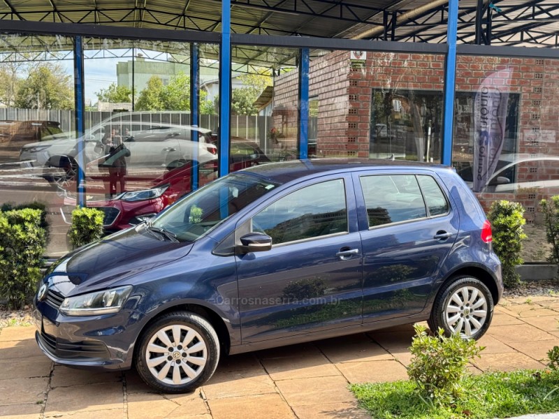FOX 1.6 MSI TRENDLINE 8V FLEX 4P MANUAL - 2016 - LAGOA VERMELHA