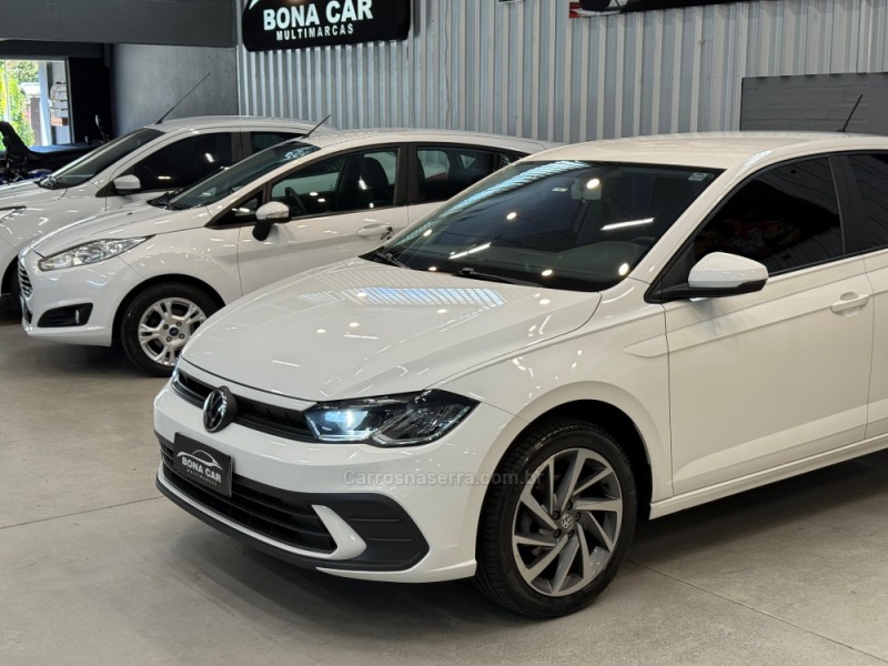 POLO 1.0 TSI FLEX 4P MANUAL - 2023 - CAXIAS DO SUL