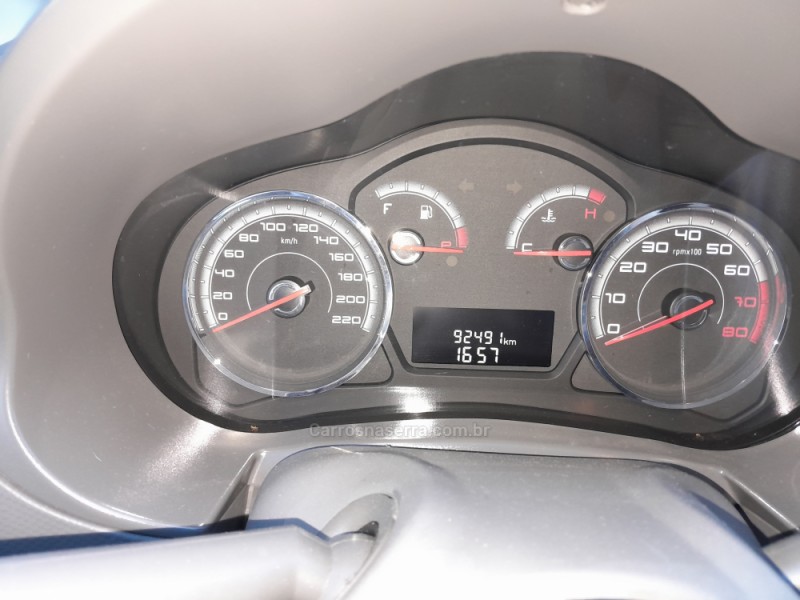 PALIO 1.6 MPI ESSENCE 16V FLEX 4P MANUAL - 2013 - NOVA PRATA
