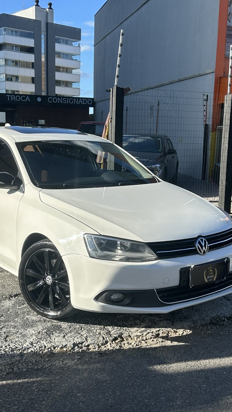 JETTA 2.0 COMFORTLINE FLEX 4P TIPTRONIC - 2012 - CAXIAS DO SUL
