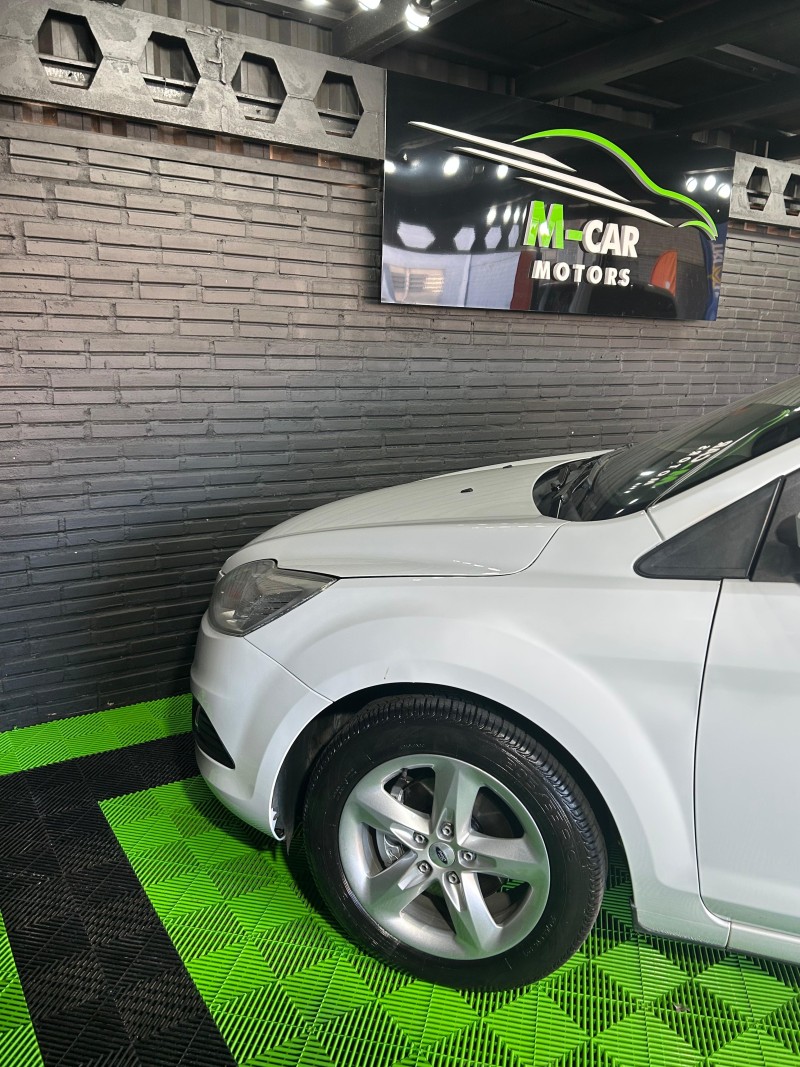 FOCUS 1.6 S 16V FLEX 4P MANUAL - 2013 - FELIZ