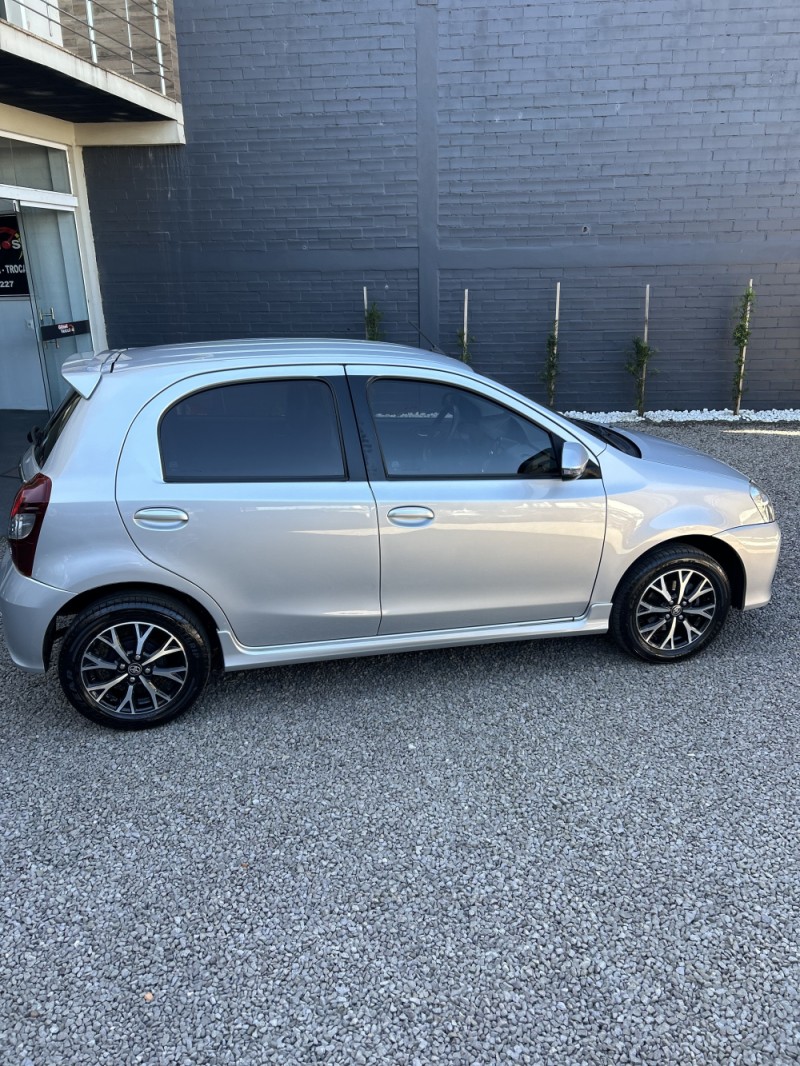 ETIOS 1.5 PLATINUM 16V FLEX 4P AUTOMÁTICO - 2018 - CARAZINHO