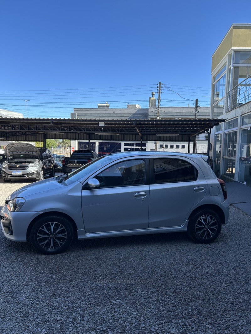 ETIOS 1.5 PLATINUM 16V FLEX 4P AUTOMÁTICO - 2018 - CARAZINHO