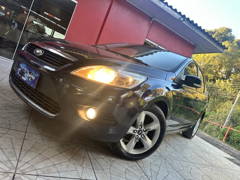 FOCUS 1.6 8V FLEX 4P MANUAL - 2011 - CAXIAS DO SUL