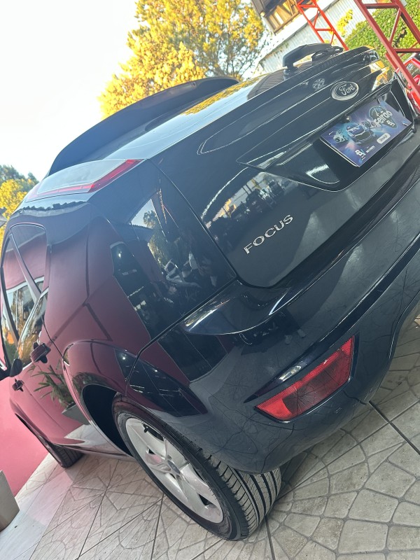 FOCUS 1.6 8V FLEX 4P MANUAL - 2011 - CAXIAS DO SUL