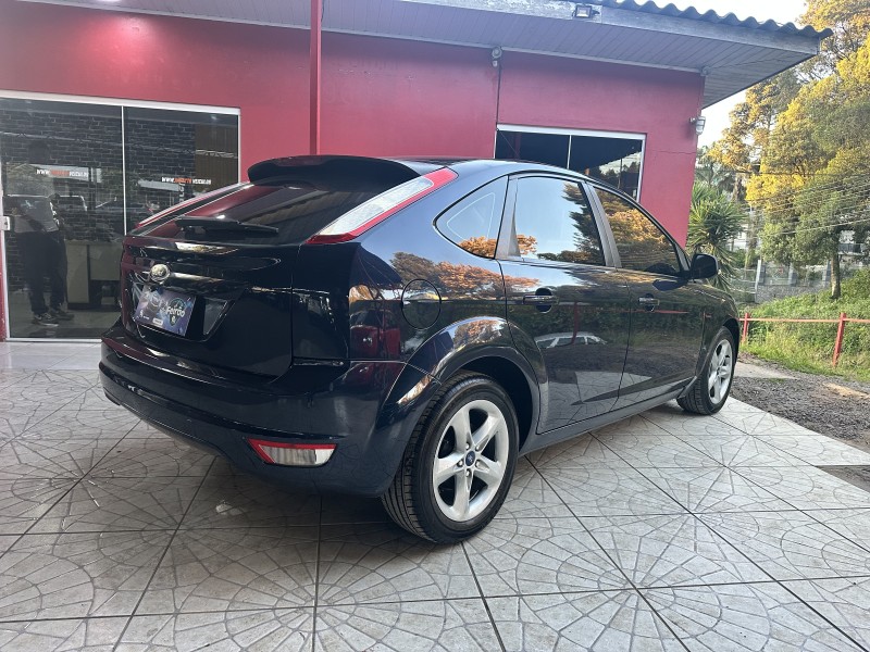 FOCUS 1.6 8V FLEX 4P MANUAL - 2011 - CAXIAS DO SUL