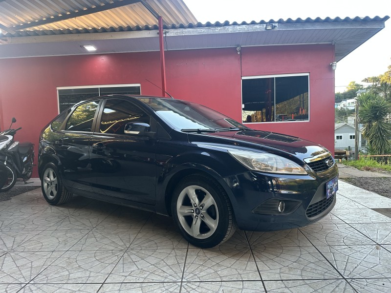 FOCUS 1.6 8V FLEX 4P MANUAL - 2011 - CAXIAS DO SUL