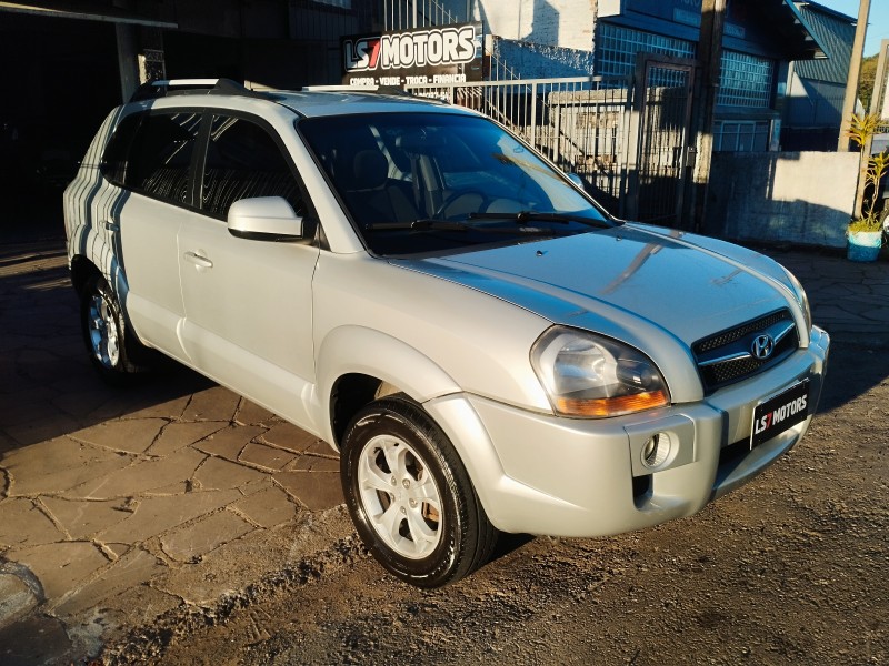 TUCSON 2.0 MPFI GLS 16V 143CV 2WD GASOLINA 4P AUTOMÁTICO - 2011 - CAXIAS DO SUL