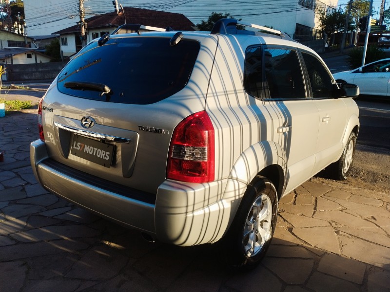 TUCSON 2.0 MPFI GLS 16V 143CV 2WD GASOLINA 4P AUTOMÁTICO - 2011 - CAXIAS DO SUL