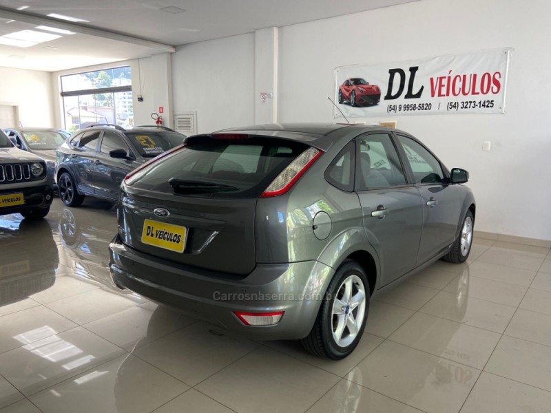 FOCUS 1.6 GLX 16V FLEX 4P MANUAL - 2013 - NOVA BASSANO