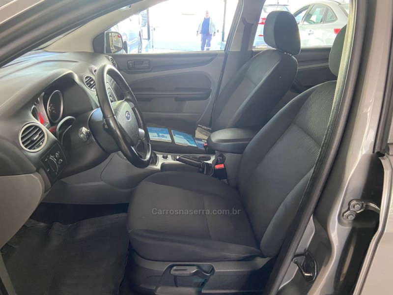FOCUS 1.6 GLX 16V FLEX 4P MANUAL - 2013 - NOVA BASSANO