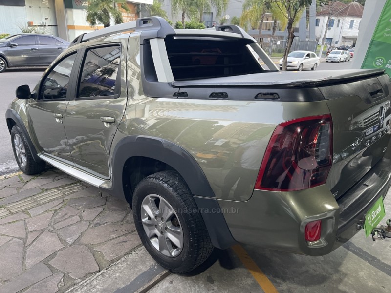 DUSTER OROCH 2.0 16V FLEX DYNAMIQUE 4P MANUAL - 2016 - BENTO GONçALVES
