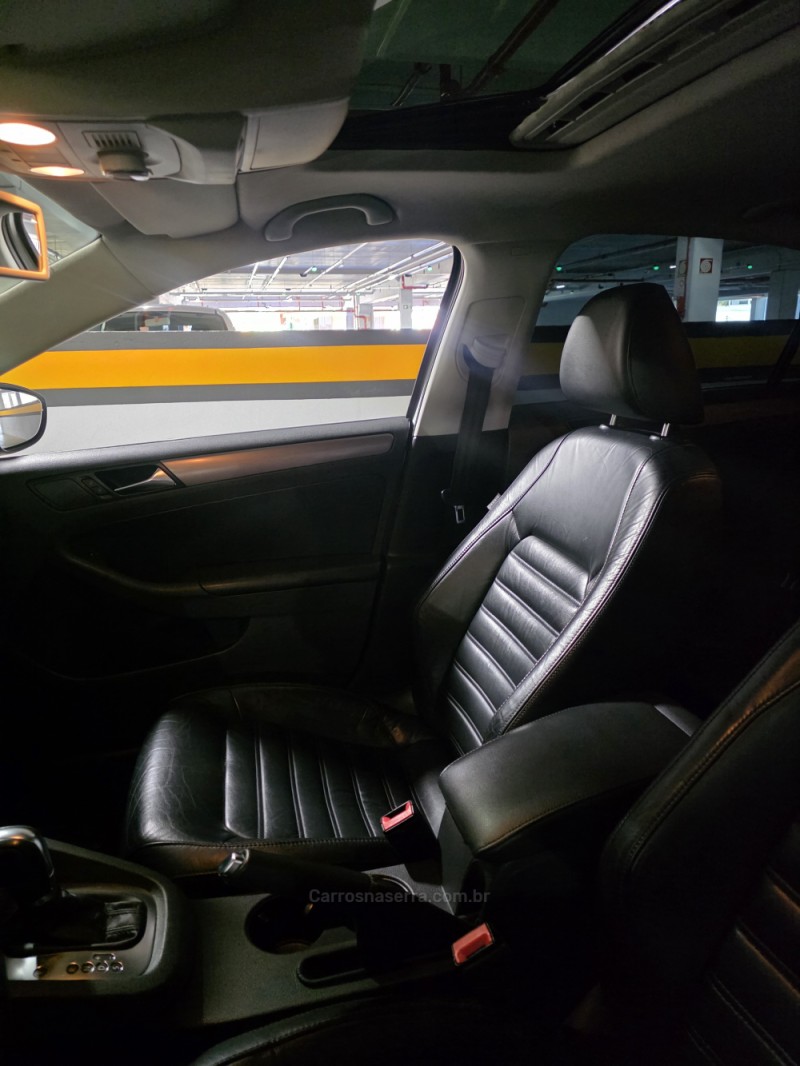 JETTA 2.0 TSI DSG HIGHLINE 200CV GASOLINA 4P AUTOMÁTICO - 2012 - CAXIAS DO SUL