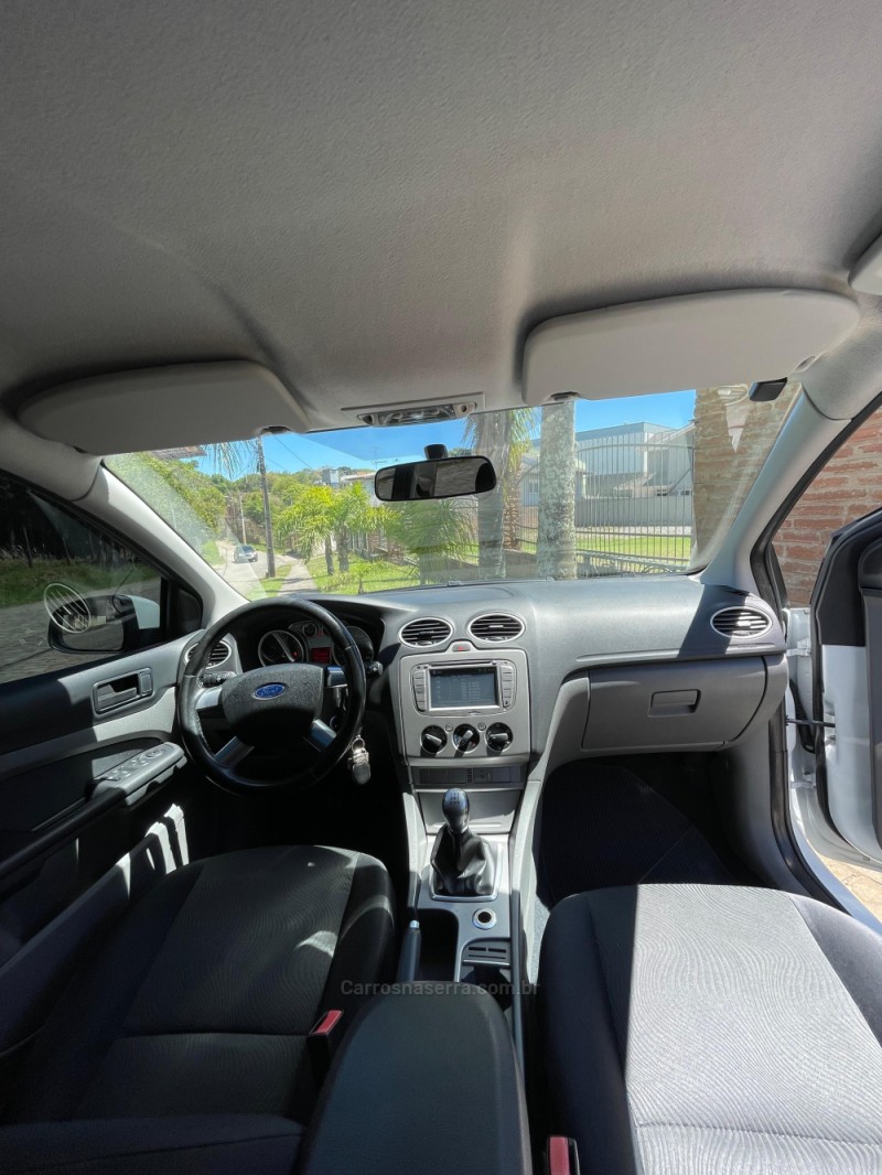 FOCUS 1.6 SE 16V FLEX 4P MANUAL - 2012 - CAXIAS DO SUL