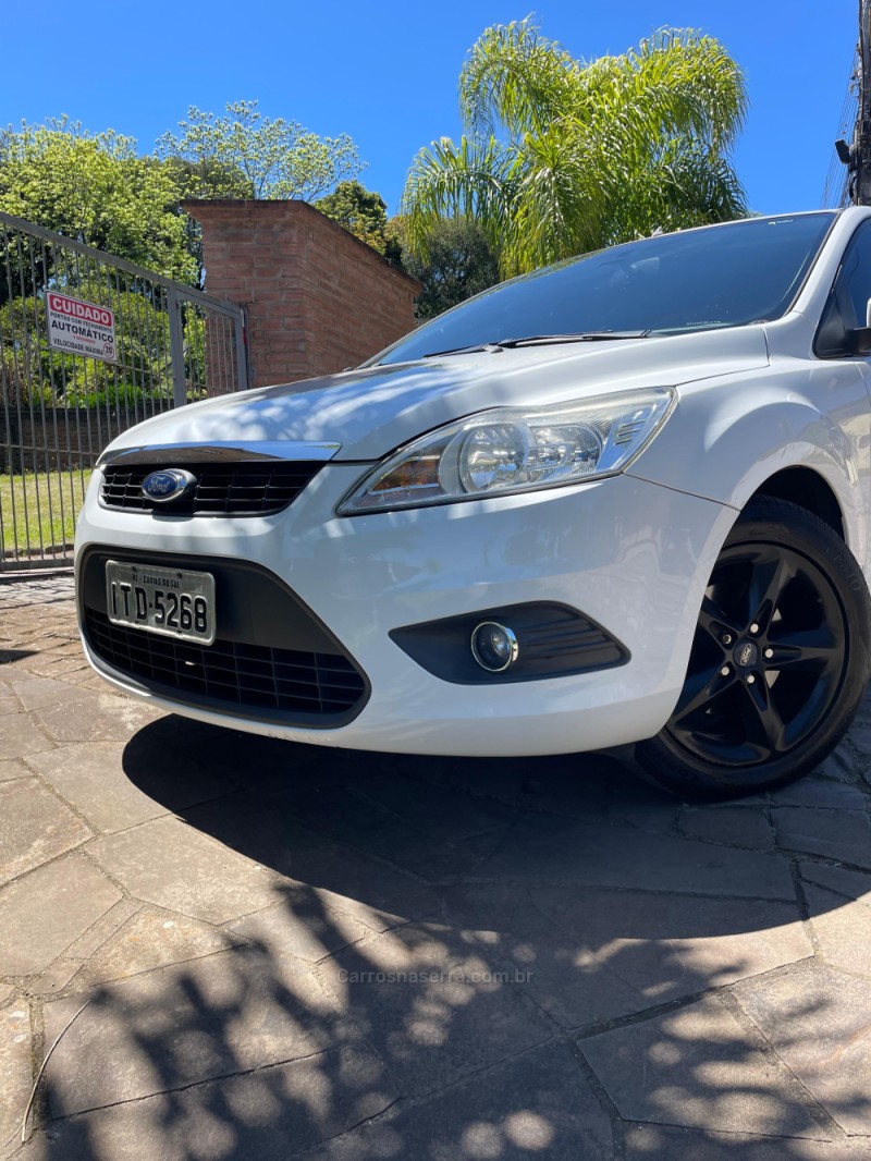 FOCUS 1.6 SE 16V FLEX 4P MANUAL - 2012 - CAXIAS DO SUL