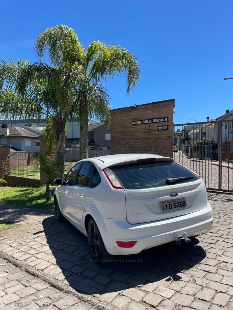 FOCUS 1.6 SE 16V FLEX 4P MANUAL - 2012 - CAXIAS DO SUL