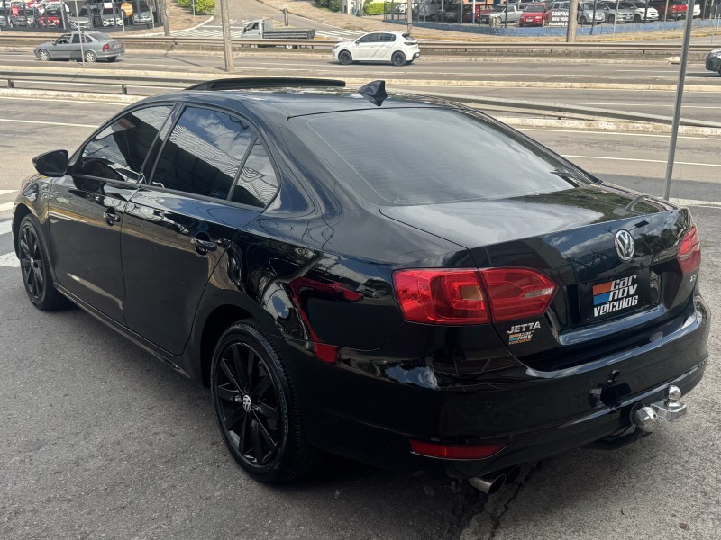 JETTA 2.0 COMFORTLINE FLEX 4P TIPTRONIC - 2014 - CAXIAS DO SUL