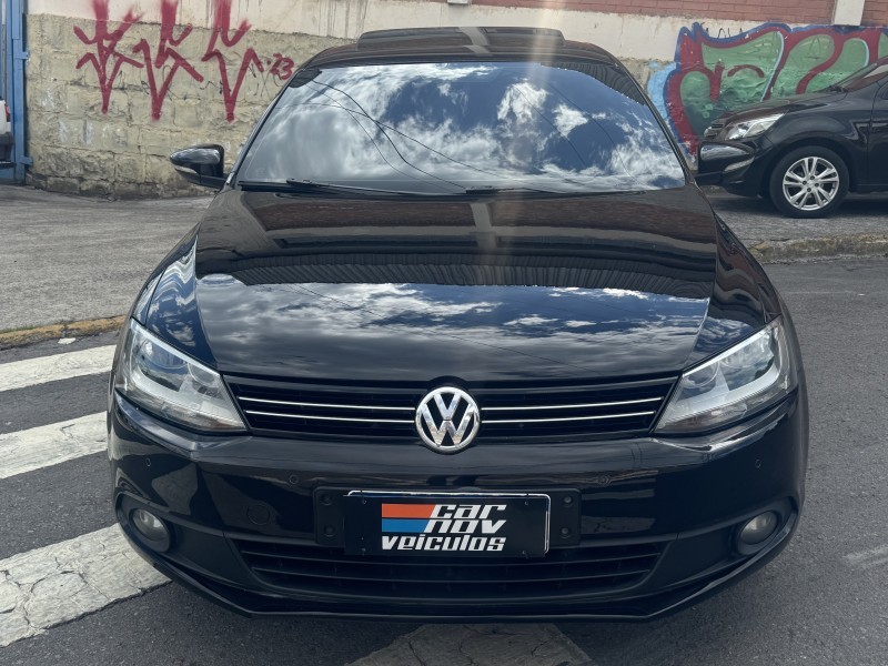 JETTA 2.0 COMFORTLINE FLEX 4P TIPTRONIC - 2014 - CAXIAS DO SUL
