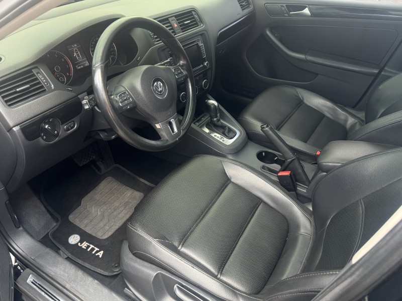 JETTA 2.0 COMFORTLINE FLEX 4P TIPTRONIC - 2014 - CAXIAS DO SUL