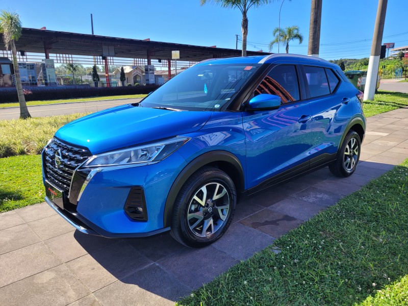 kicks 1.6 sense 16v flex 4p automatico 2022 carlos barbosa