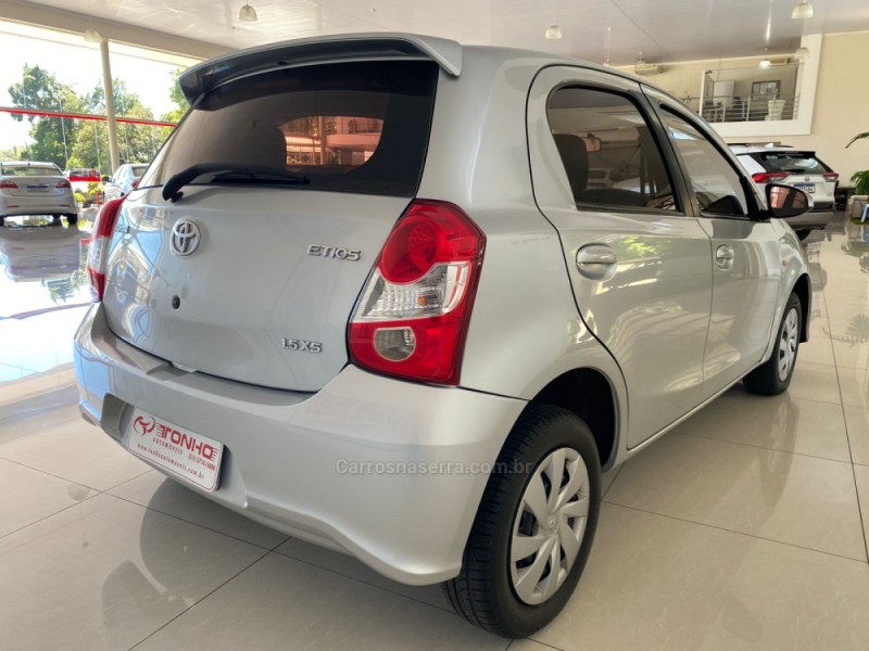 ETIOS 1.5 XS 16V FLEX 4P MANUAL - 2018 - LAJEADO