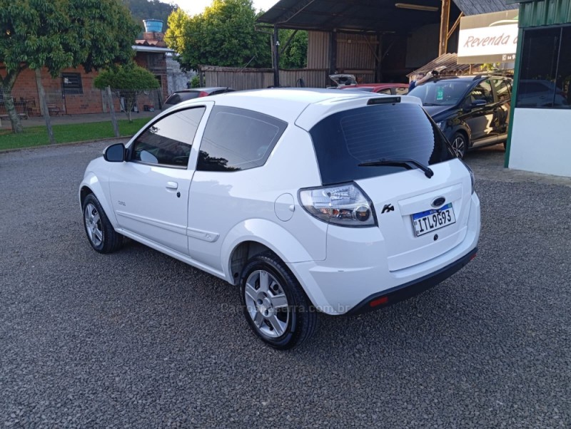 KA 1.0 MPI CLASS 8V FLEX 2P MANUAL - 2013 - PICADA CAFé