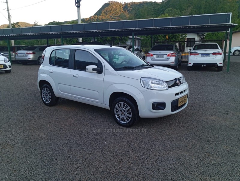 UNO 1.0 EVO WAY 8V FLEX 4P MANUAL - 2016 - PICADA CAFé