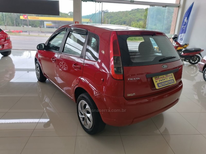 FIESTA 1.0 MPI HATCH 8V FLEX 4P MANUAL - 2011 - NOVA PETRóPOLIS