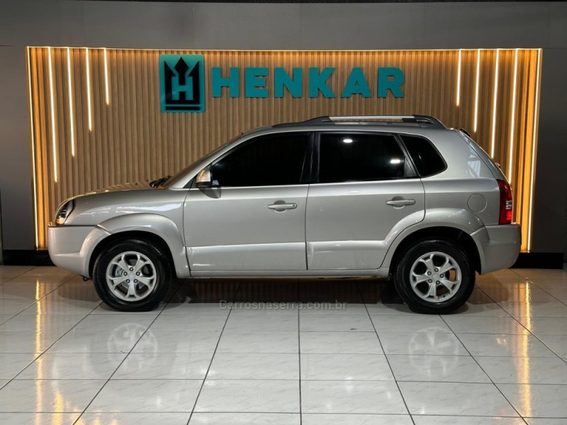 TUCSON 2.0 MPFI GLS 16V 143CV 2WD GASOLINA 4P AUTOMÁTICO - 2010 - CAMPO BOM